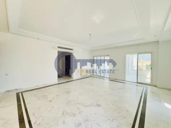 A Louer un Etage de villa s+3 à la Marsa