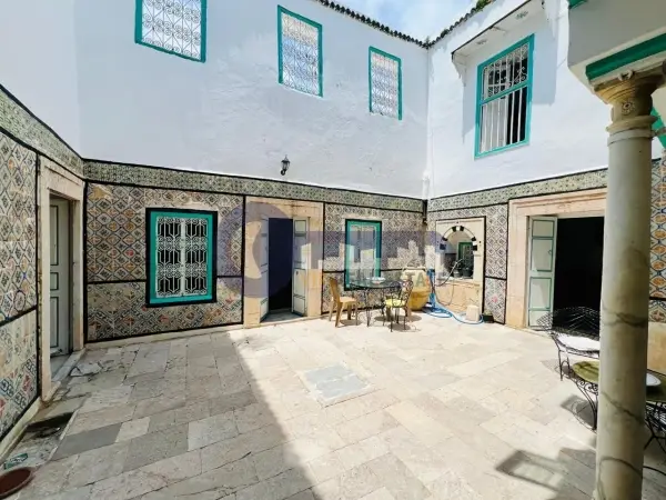 A vendre une villa s+3 a Sidi Bou Said