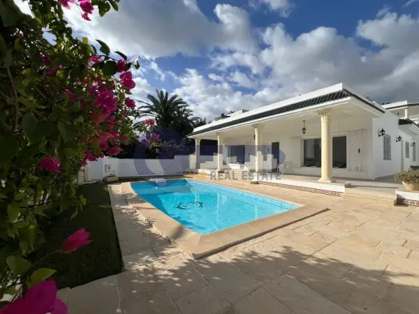 A Louer une villa de charme à Gammarth