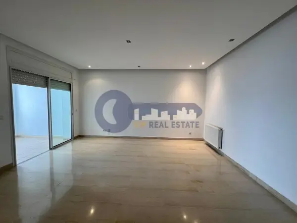 A Louer un s+2 vide à Sidi Daoued