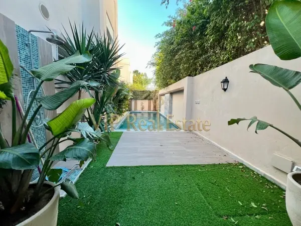 A Louer un Duplex s+4 Meublé avec piscine à Carthage