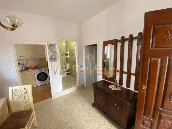 A louer Etage de villa s+2 à la Marsa plage