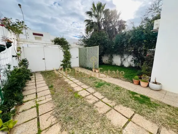 À vendre – Duplex S+3 avec jardin à La Marsa