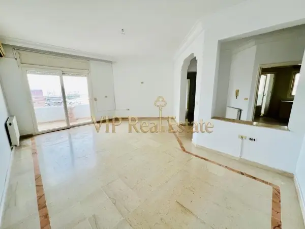 A Vendre un Appartement s+3 El Aouina