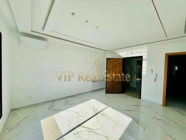 A Louer Appartement S+3 vide à sidi Daoud