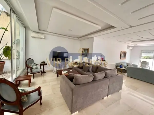 A vendre une Villa jumelée à la Marsa