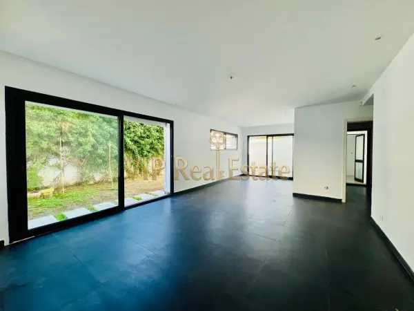 A Louer un Duplex avec jardin Marsa les pins