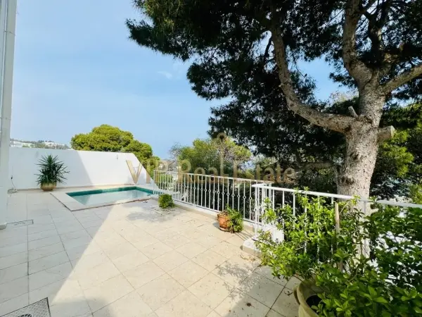 A Louer un villa de charme avec vue mer à Gammarth