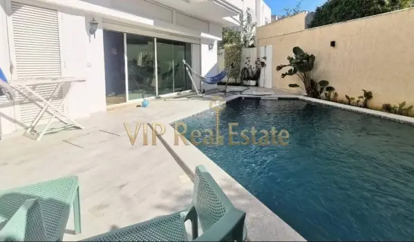 A Louer une villa avec pisicne à la Marsa