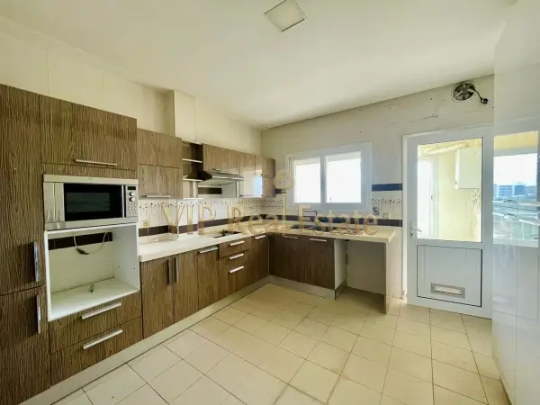 A Louer un appartements S+4 Haut Standing au Lac 2