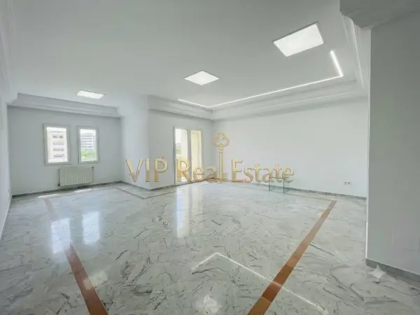 A Louer un appartement S+3 Haut standing au Lac 2