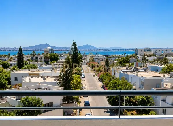 Appartement S+3 à vendre aux Berges du Lac 1 – Vue panoramique sur le lac
