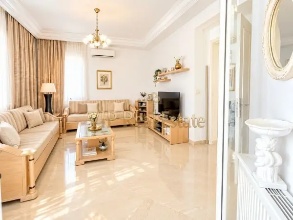 À Vendre: appartement S+4 | CITÉ LES PALMERAIES